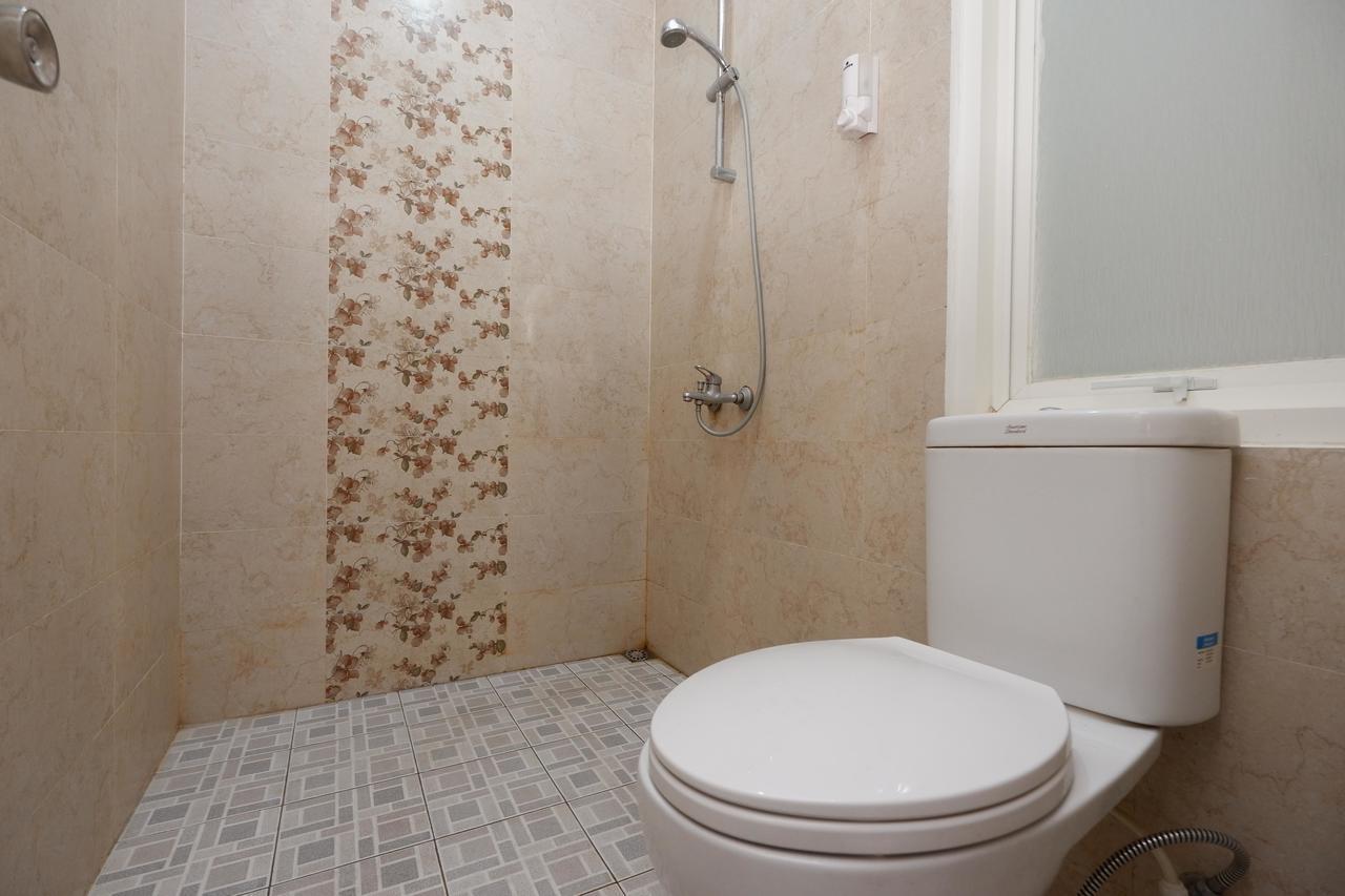 Reddoorz Near Plaza Simpang Lima Otel Semarang Dış mekan fotoğraf